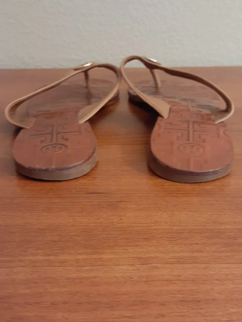 Tory Burch Leather Flip Flop Shoes